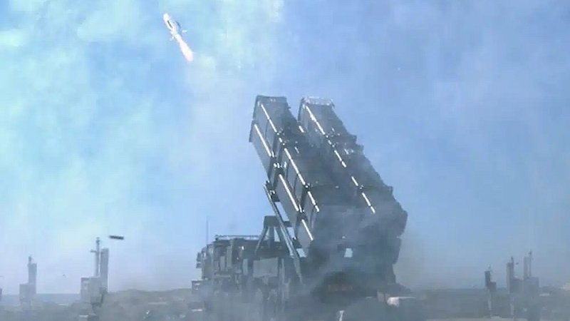 Запуск усовершенствованной противокорабельной ракеты "Тип-12", Япония